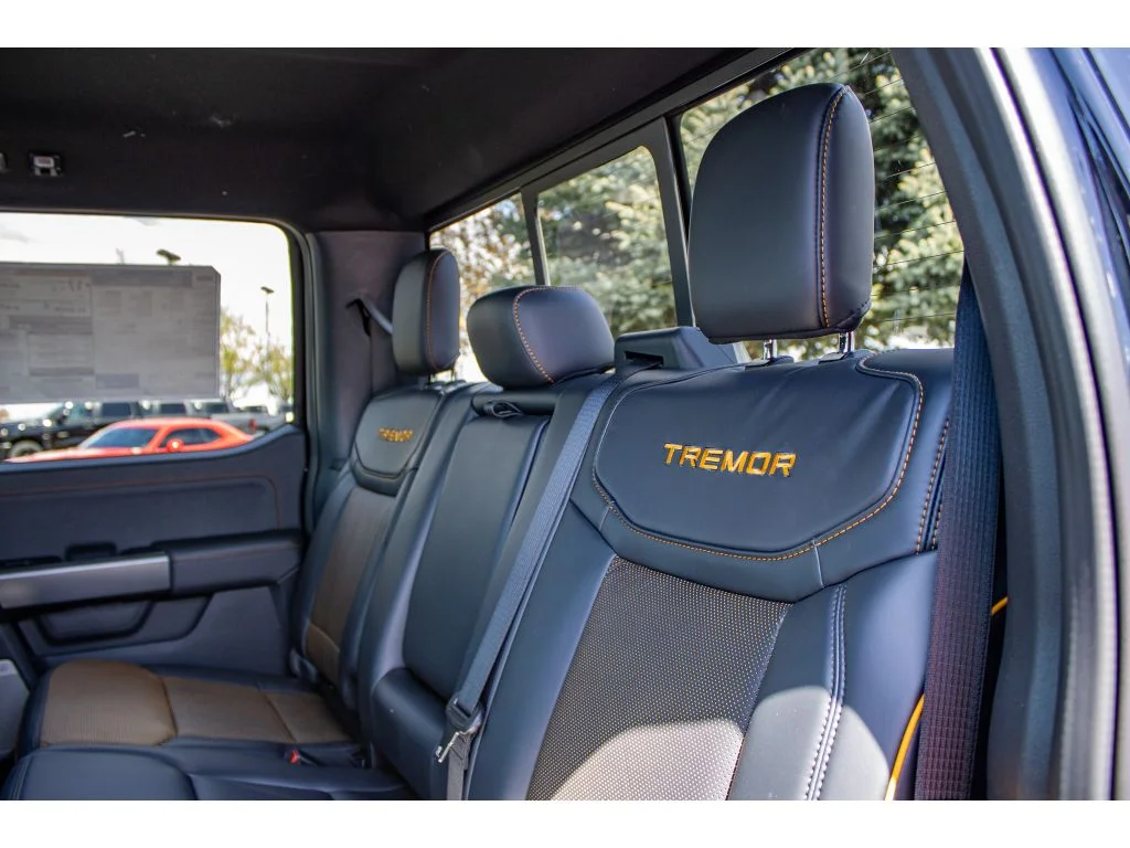 New 2026 AGATE BLACK METALLIC Ford Tremor image 19