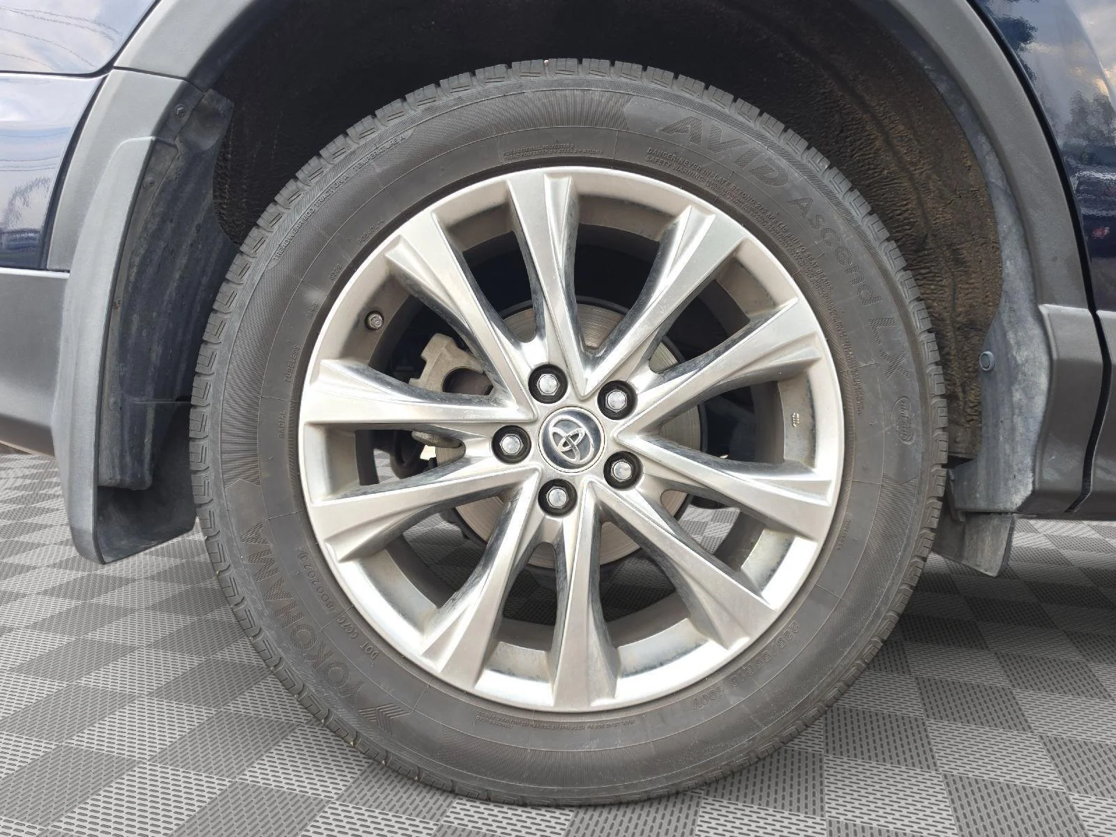 Certified Used 2018 Galactic Aqua Mica Toyota Limited image 20