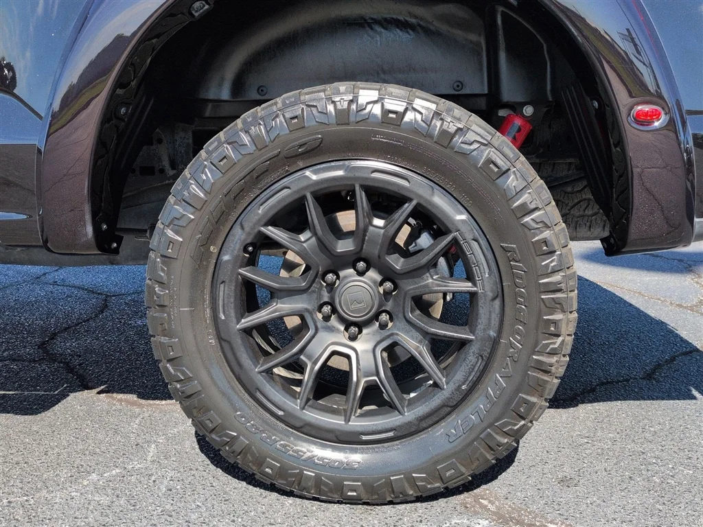 Used 2023 Black Ford XLT image 34