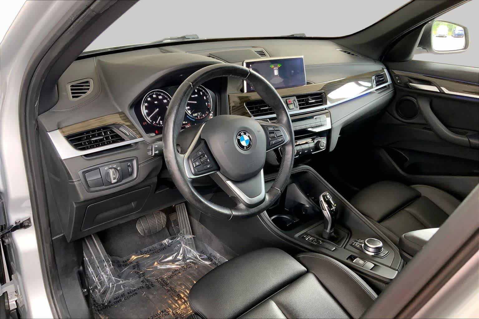 Used 2021 Glacier Silver Metallic BMW sDrive28i image 18