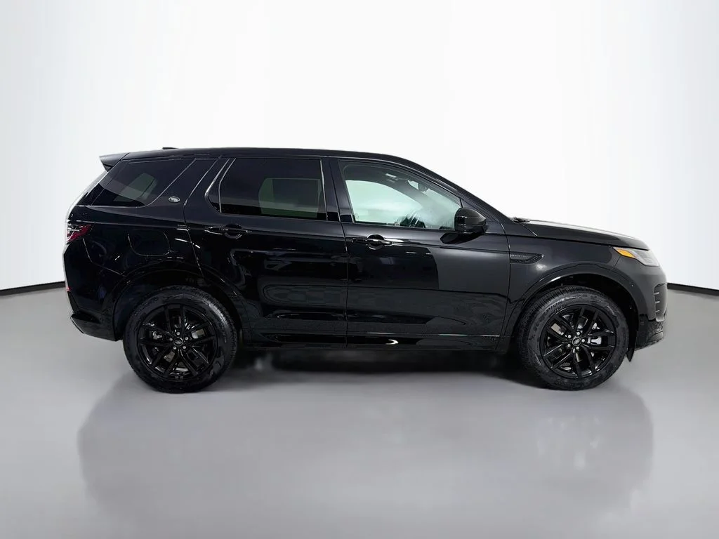 New 2026 Santorini Black Land Rover Landmark image 4