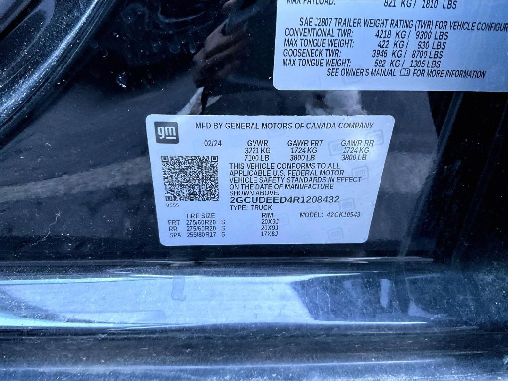 Used 2024 Black Chevrolet RST image 6