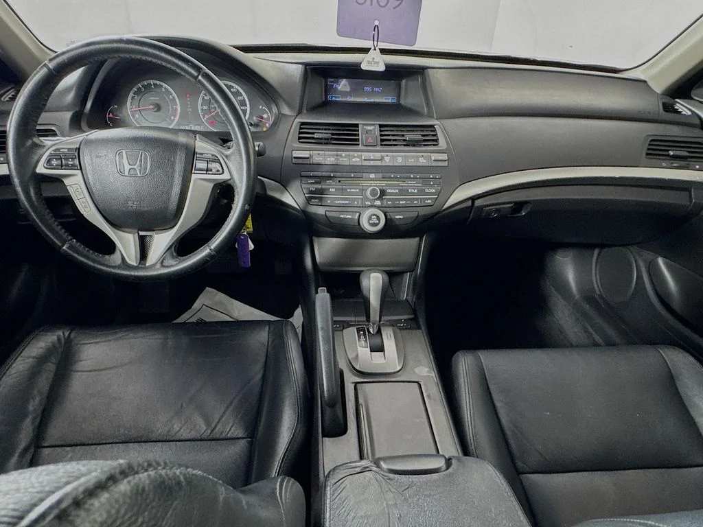 Used 2010 Red Honda EX-L image 25