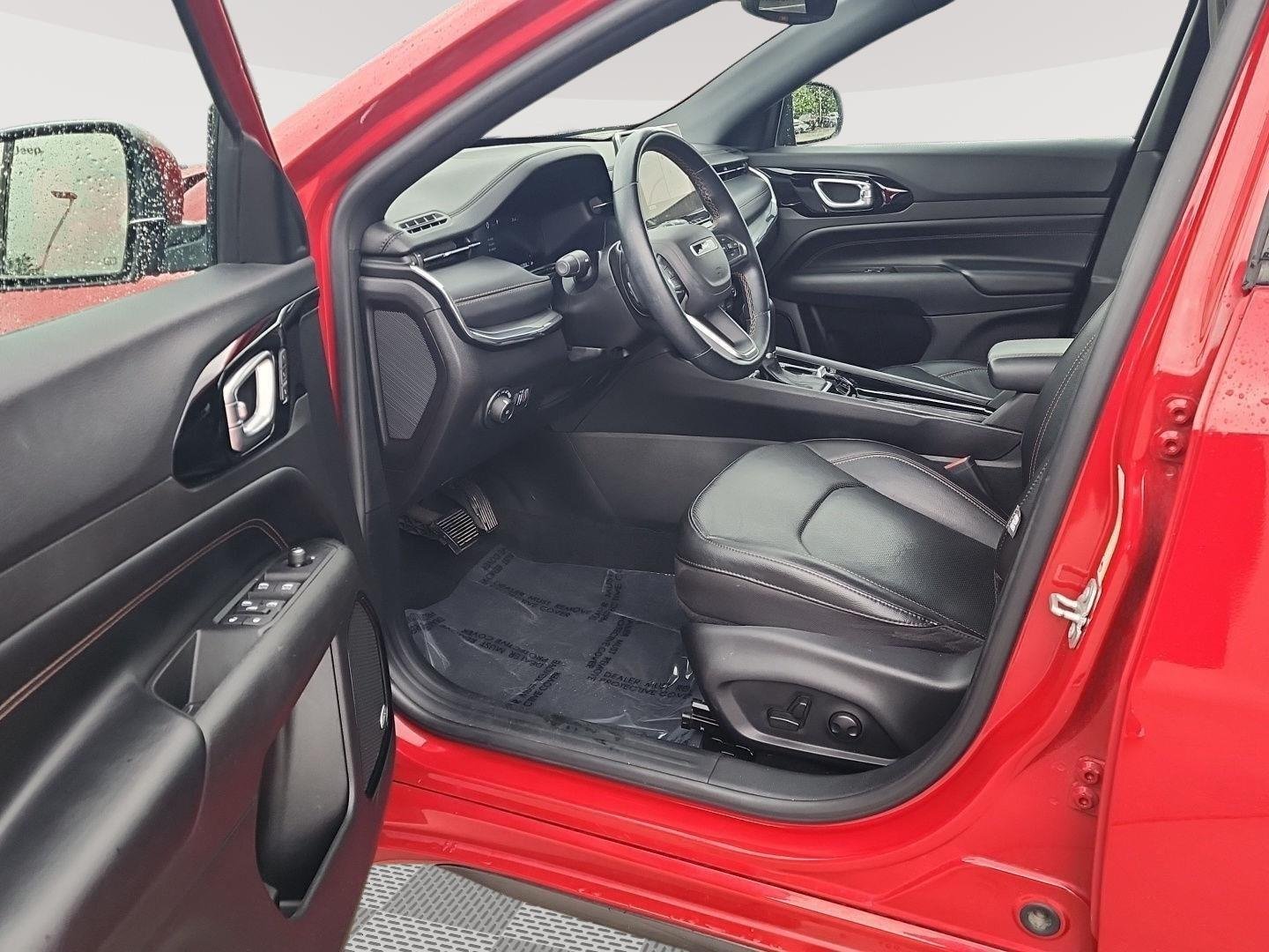 Used 2022 Redline Pearlcoat Jeep (RED) Edition image 10