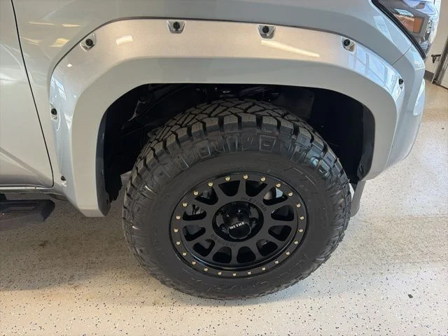 2026 Toyota Tacoma SR5 - Photo 6