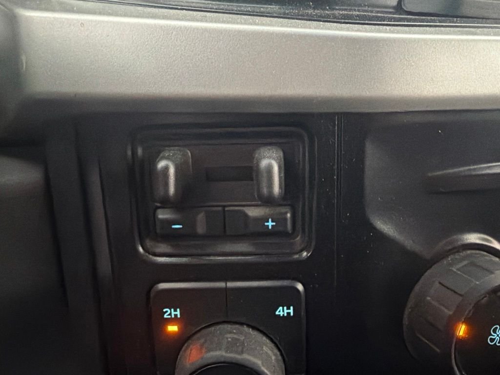 Used 2025 Gray Ford XLT image 24