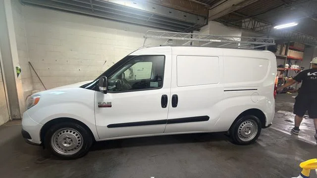 Used 2022 White Ram Base image 2