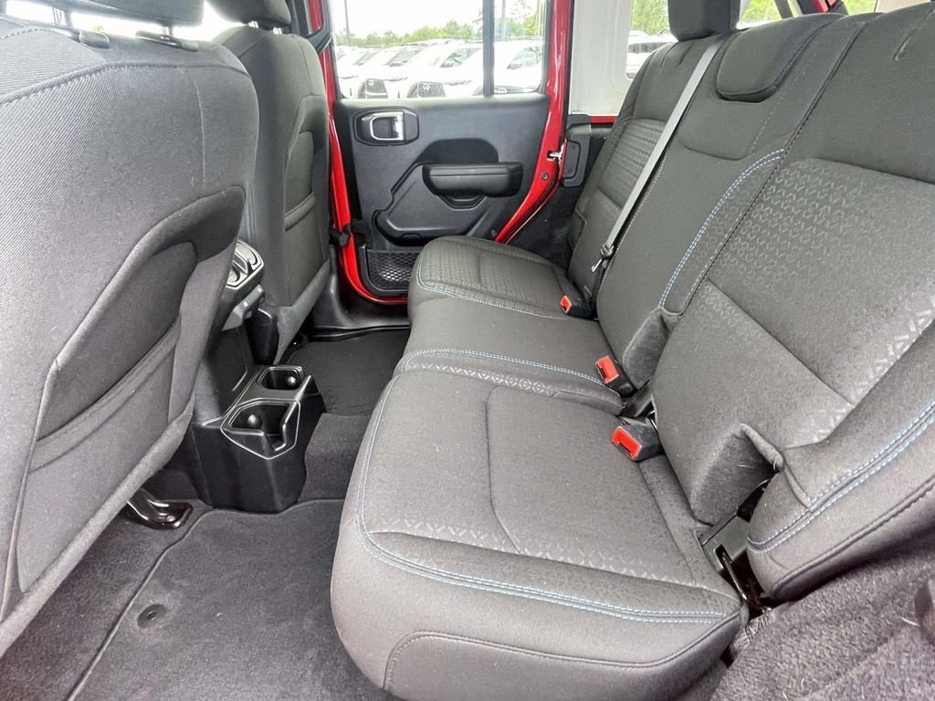 Used 2021 Red Jeep Unlimited Sport image 9