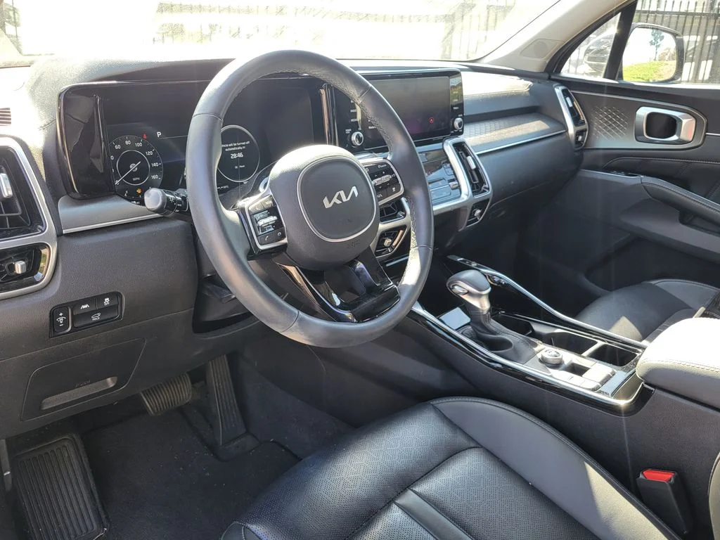 Certified Used 2023 White Kia SX image 9
