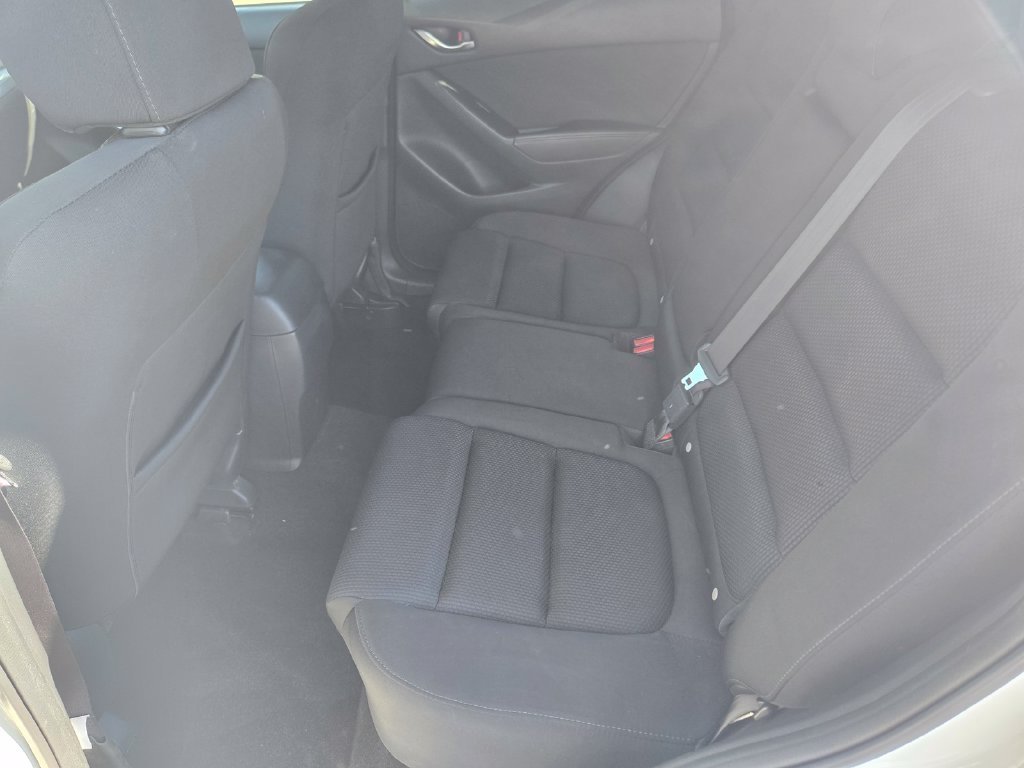 Used 2016 White Mazda Touring image 10