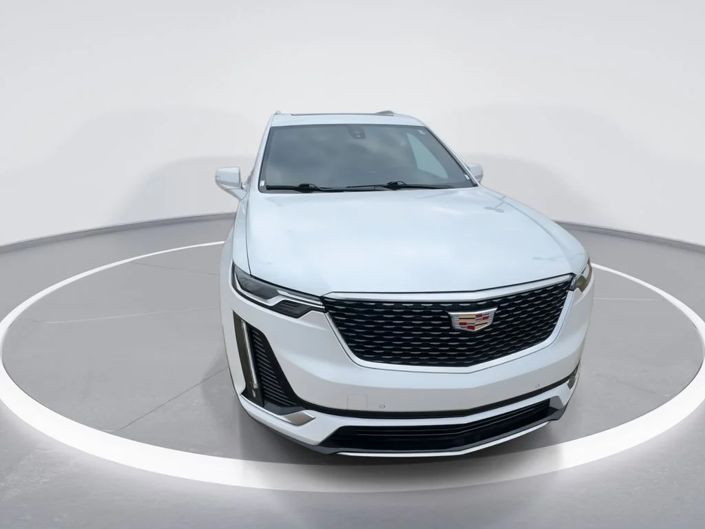 Used 2024 White Cadillac Luxury image 3