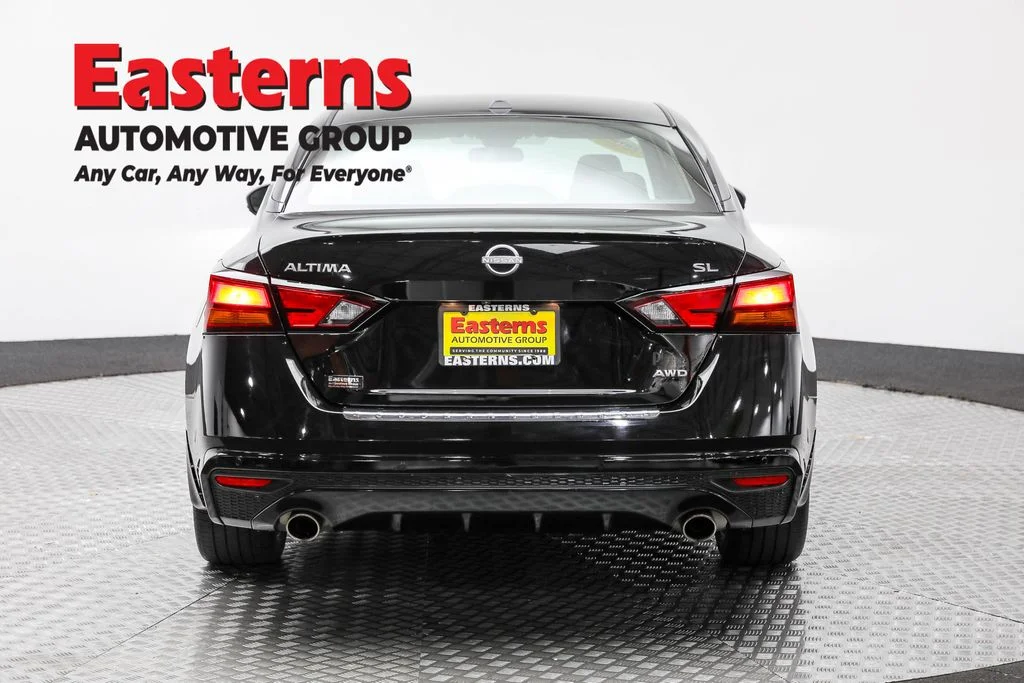 Used 2023 Black Nissan 2.5 SL image 6