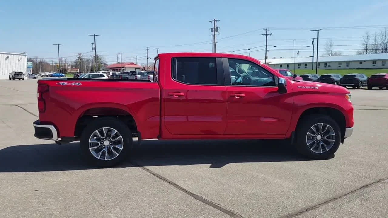 Used 2026 Red Chevrolet LT image 9
