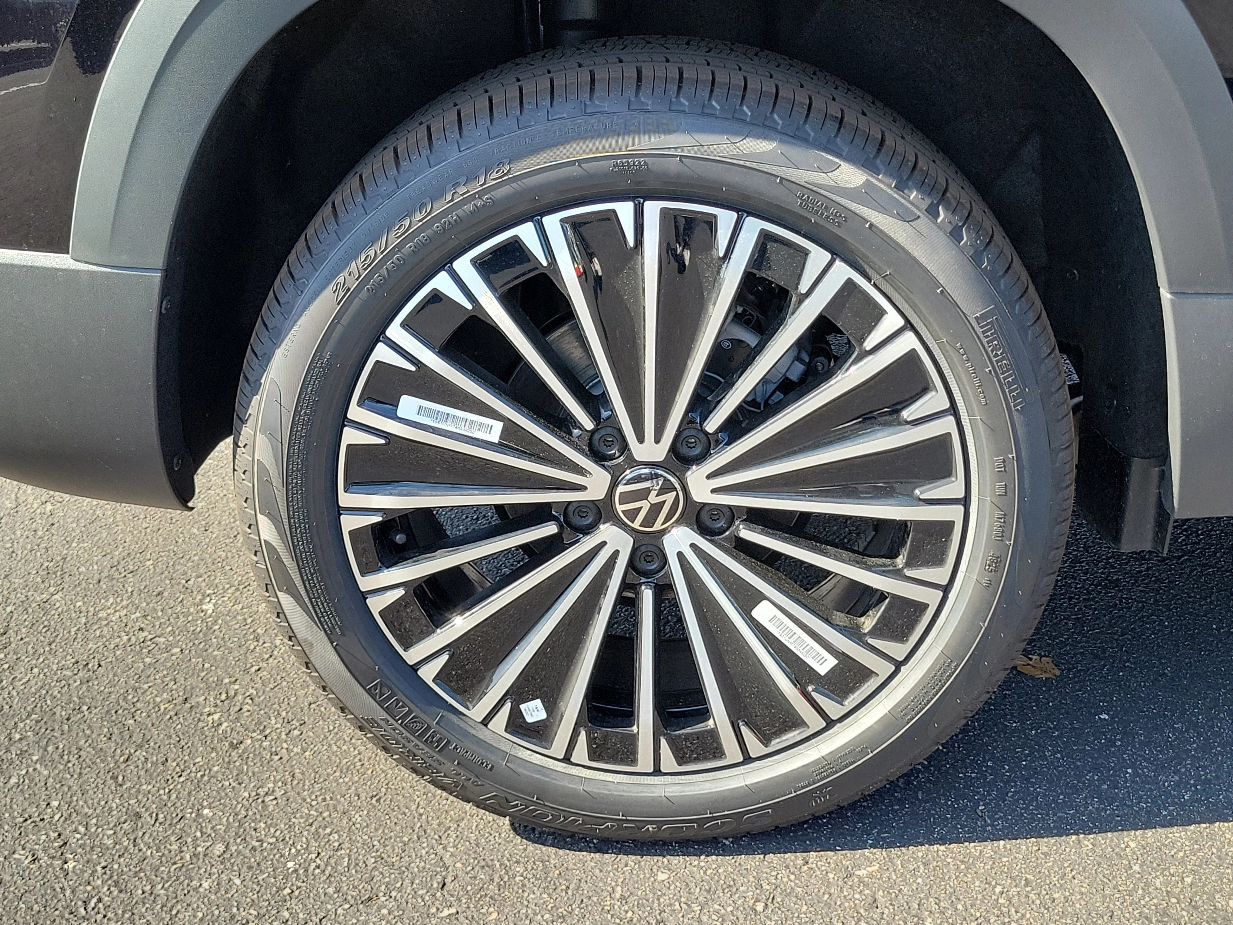 New 2026 Black Volkswagen 1.5T SE image 34