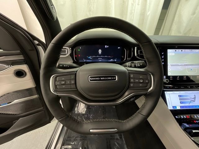 New 2026 Bright White Clear-Coat Exterior Paint Jeep Summit Obsidian image 11