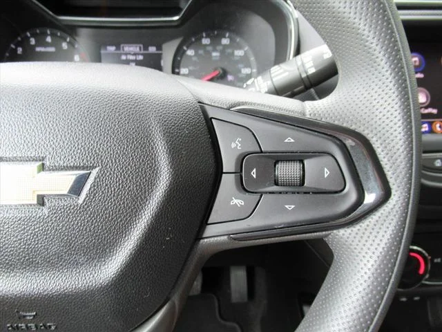 Used 2023 Gray Chevrolet LT image 22