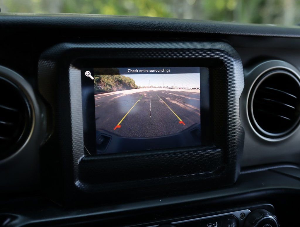 2021 Jeep Gladiator Sport S - Photo 15