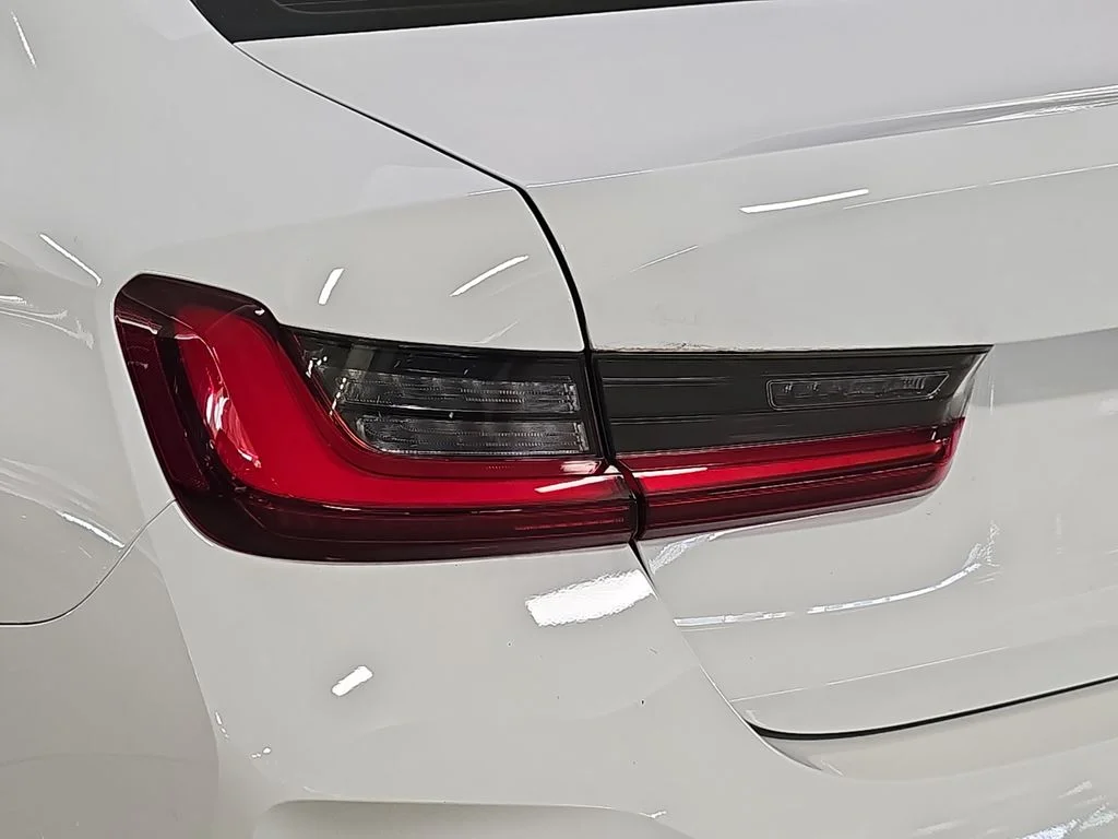 Used 2023 Alpine White BMW 330i image 32