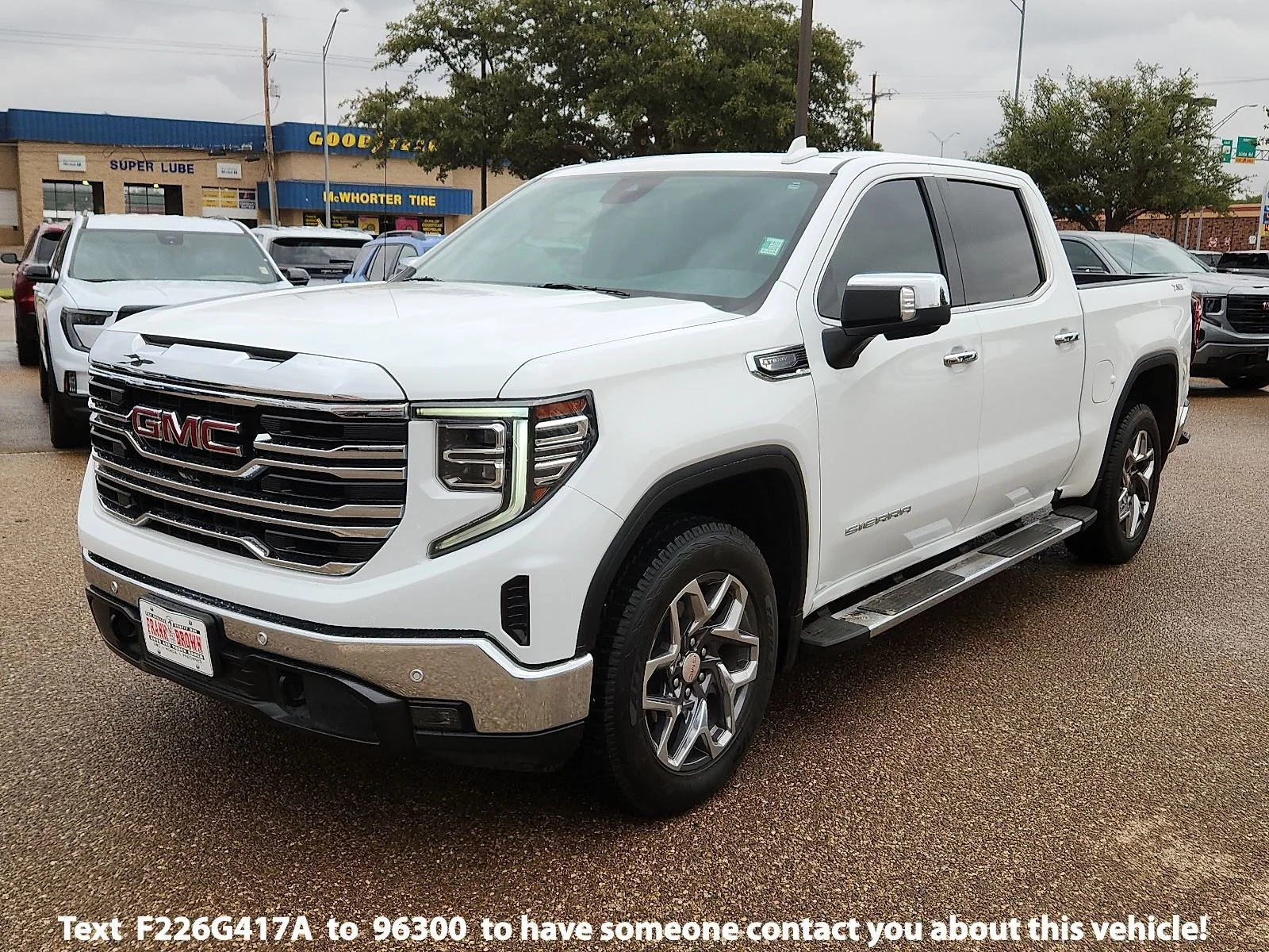 2024 GMC Sierra 4WD Crew Cab Short Box SLT's photo