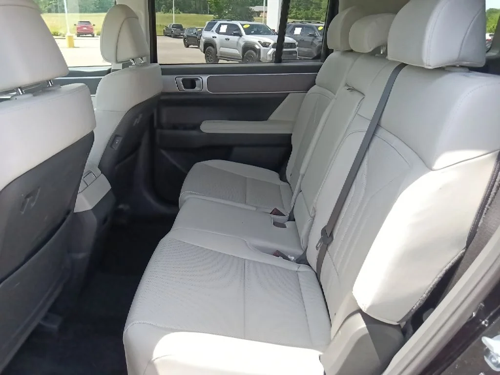 Used 2026 Black Hyundai SEL image 27