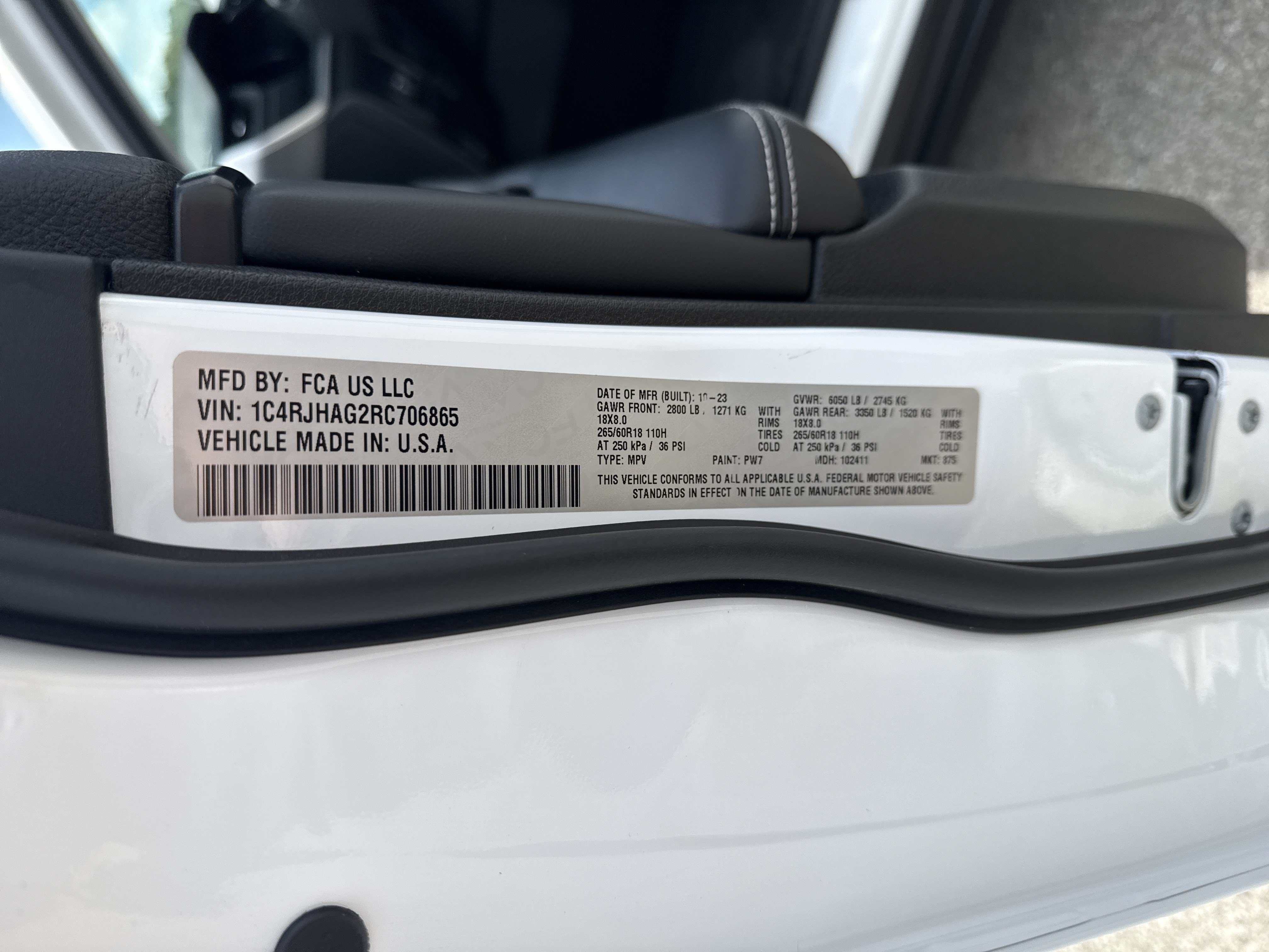Used 2024 Bright White Clearcoat Jeep Laredo X image 34