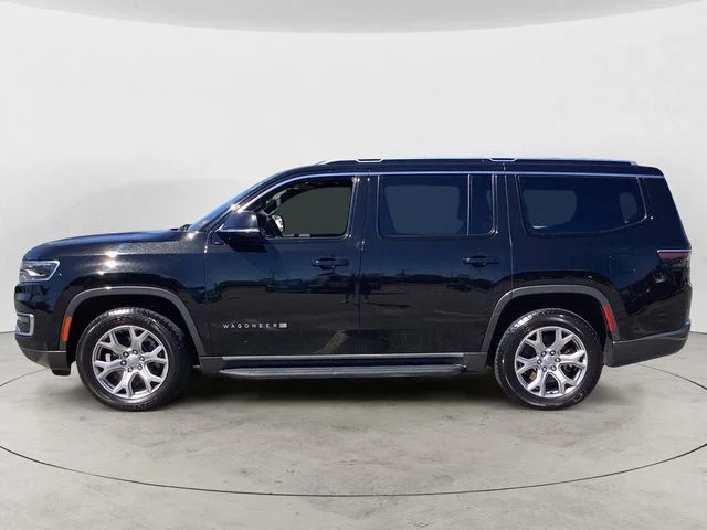 Used 2022 Diamond Black Crystal Pearlcoat Jeep Series II image 2