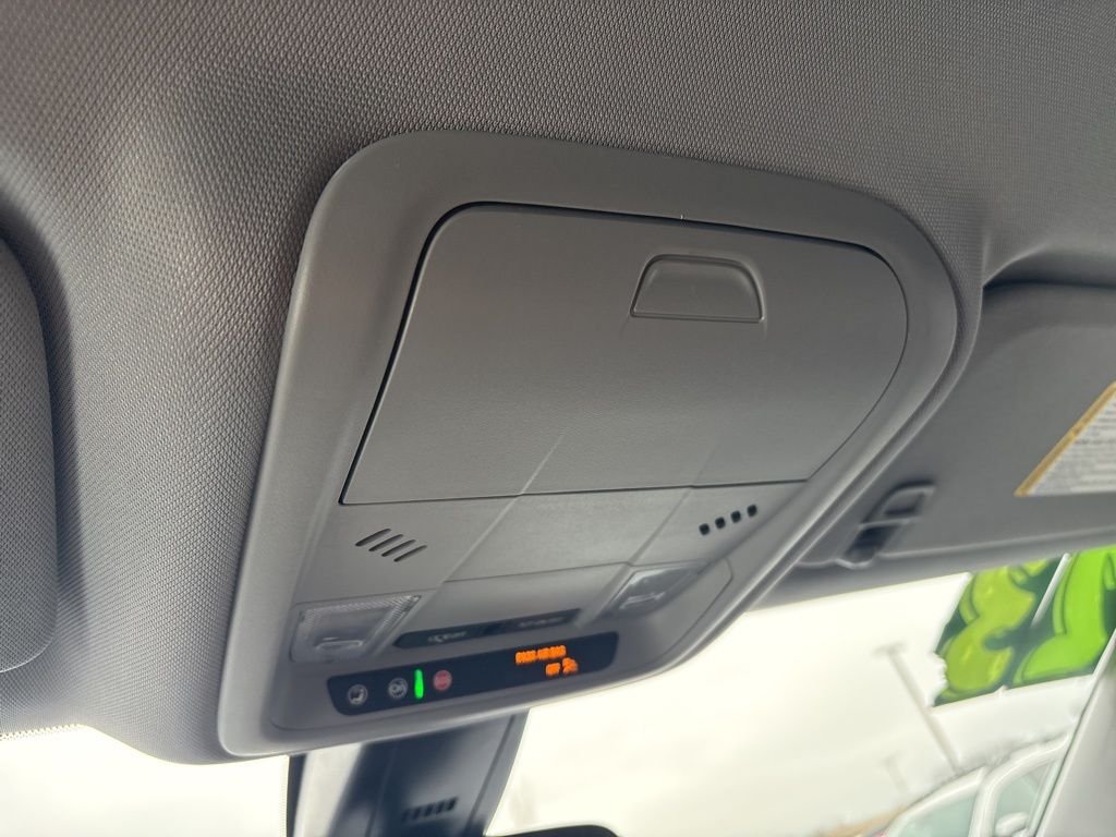 2023 Chevrolet Blazer 2LT - Photo 23