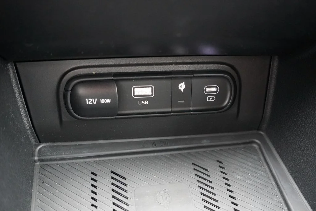 Used 2024 Gravity Gray Kia X-Line image 28