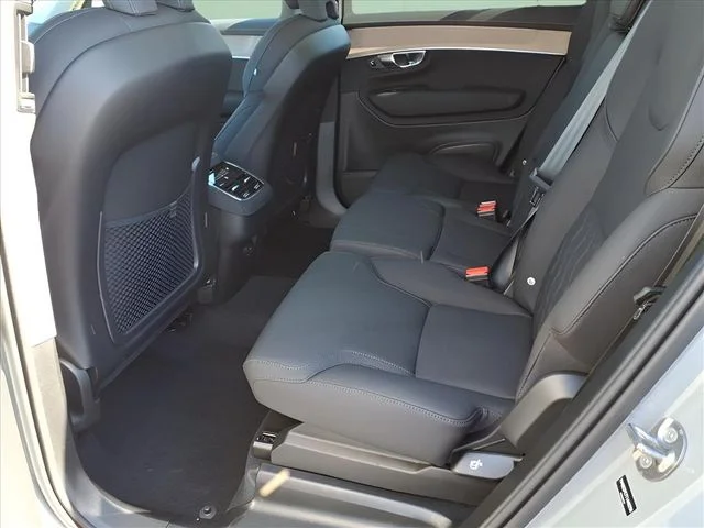 2026 Volvo XC90 Plus - Photo 11