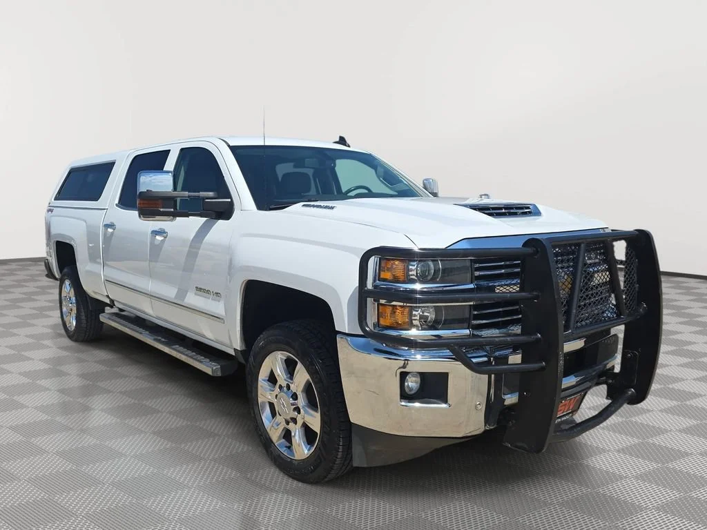Used 2018 SUMMIT WHITE Chevrolet LTZ image 1