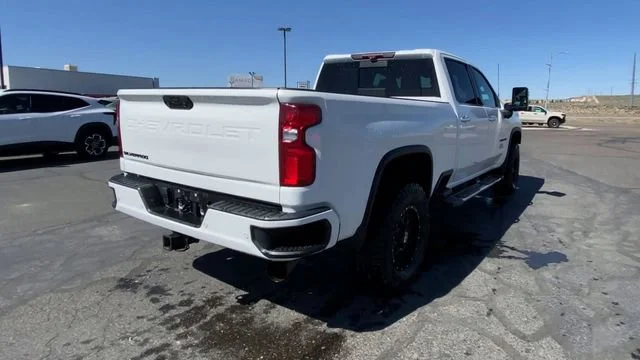 Used 2020 SUMMIT WHITE Chevrolet High Country image 8