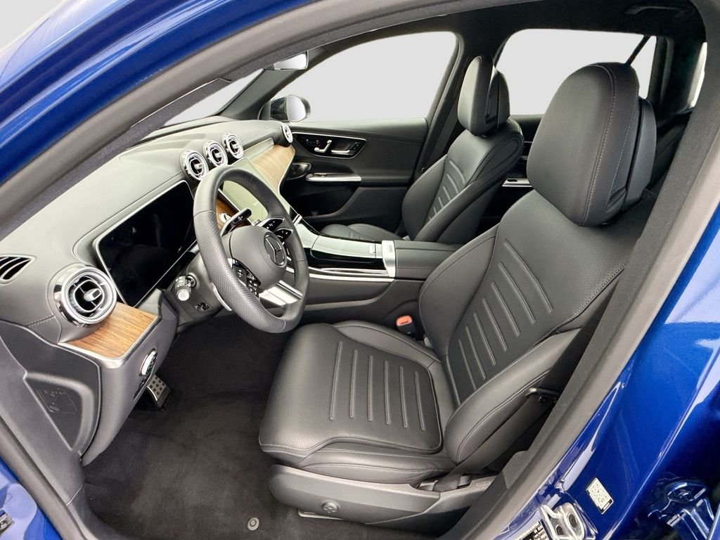 Used 2026 Starling Blue Metallic Mercedes-Benz GLC 300 image 18