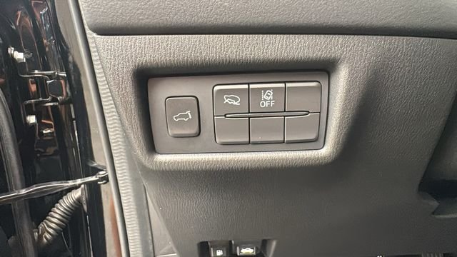 Used 2021 Black Mazda Touring image 22
