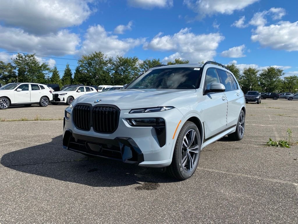 2027 BMW X7