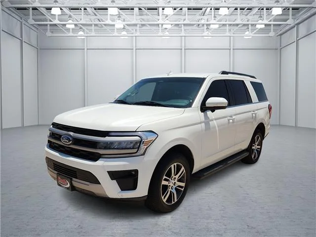 Used 2024 Star White Metallic Tri-Coat - AZ Ford XLT 4x2 image 1