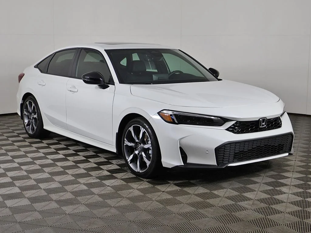 Used 2025 Platinum White Pearl Honda Sport Touring image 2