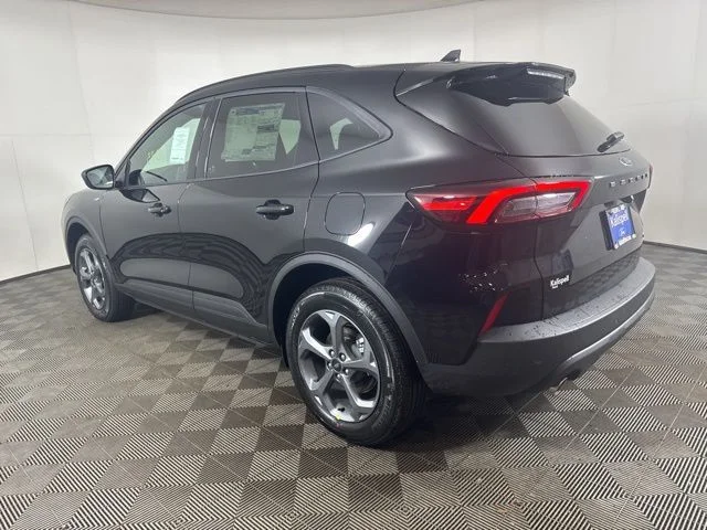 New 2026 Agate Black Metallic Ford ST-Line image 6