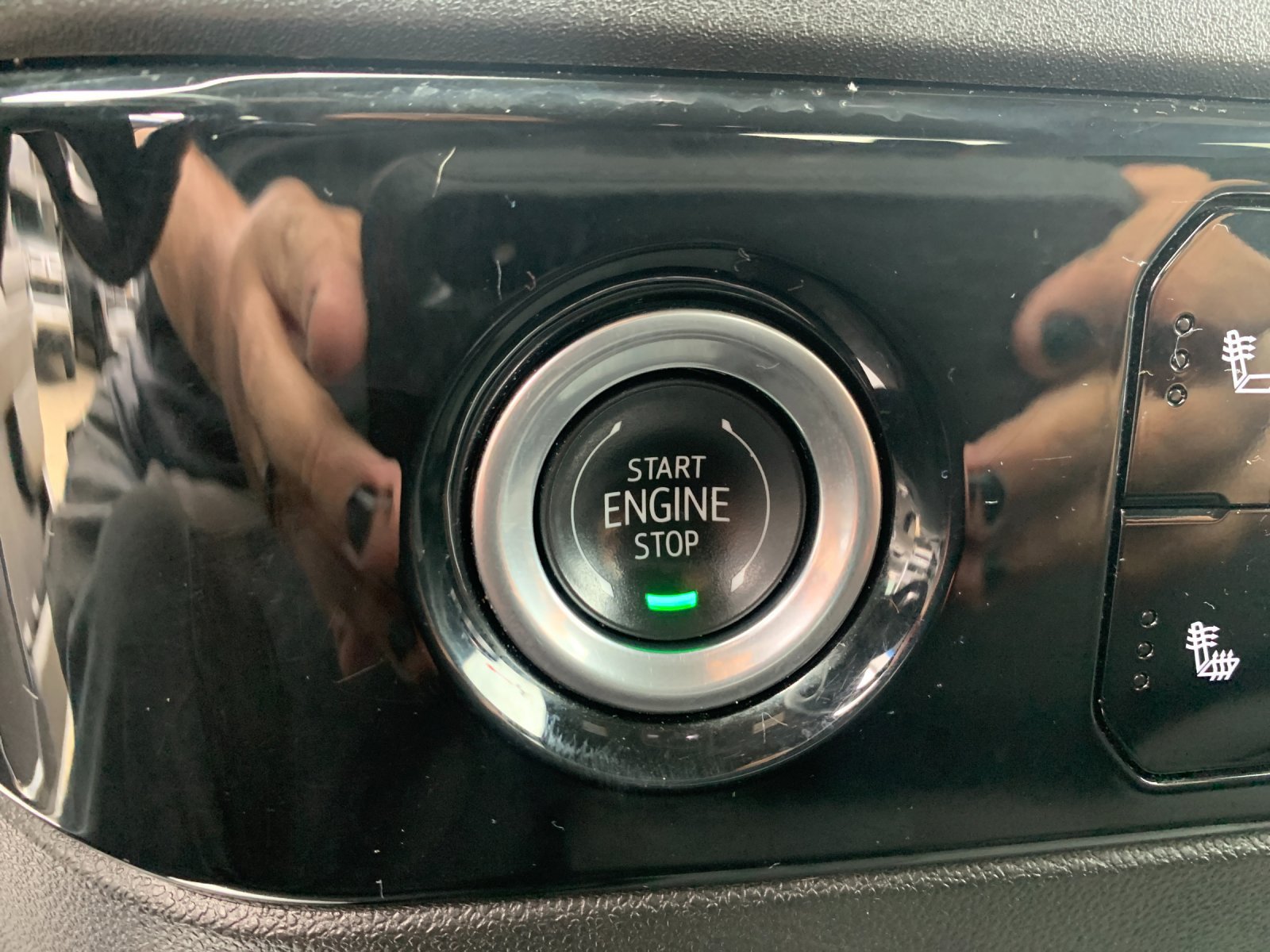 Used 2024 Silver GMC Elevation image 24
