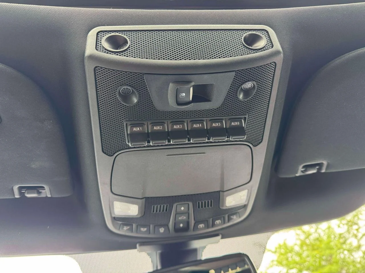 Used 2018 Magnetic Ford Raptor image 36