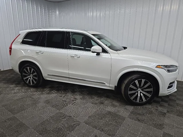 2022 Volvo XC90 T6 Inscription