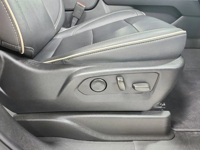 Used 2024 Black Chevrolet Premier image 44