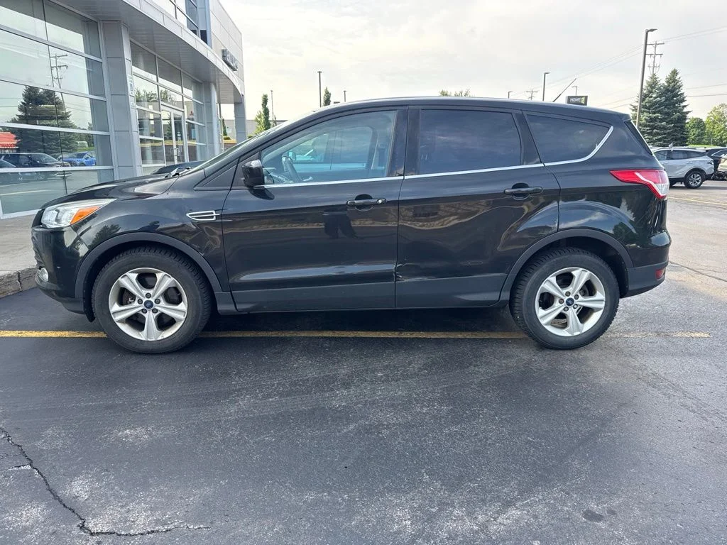 Used 2015 Tuxedo Black Ford SE image 1