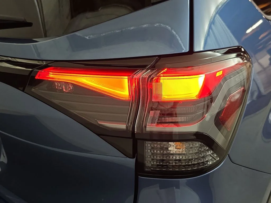 Used 2025 Blue Subaru Premium image 34