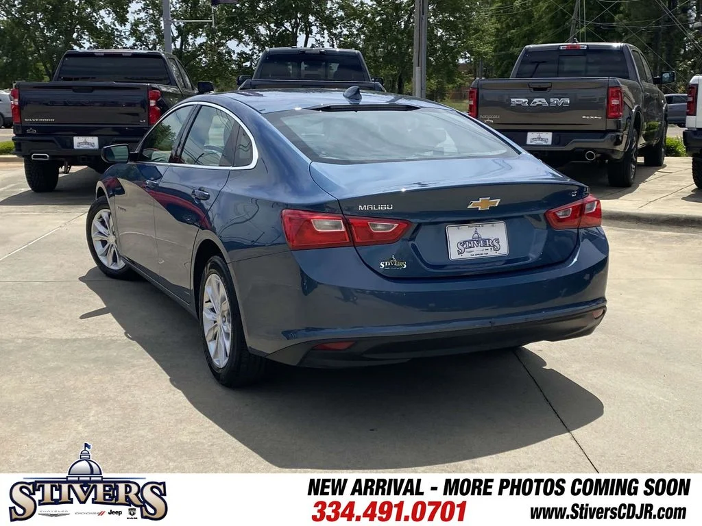 Used 2025 Blue Chevrolet LT image 6