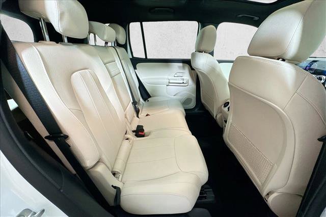 New 2026 Polar White Mercedes-Benz GLB 250 image 55