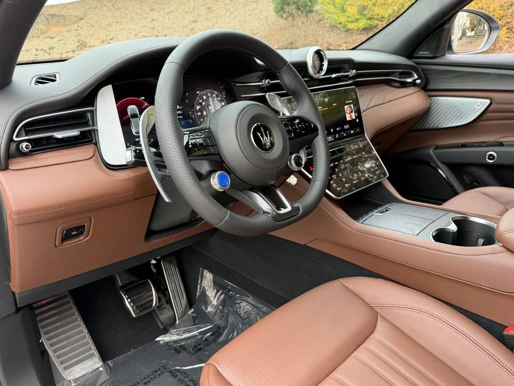 New 2026 Bianco Astro Metallic Maserati Modena image 15
