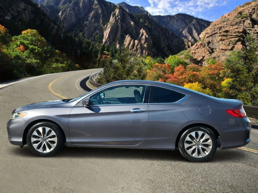 Used 2013 Gray Honda LX-S image 2
