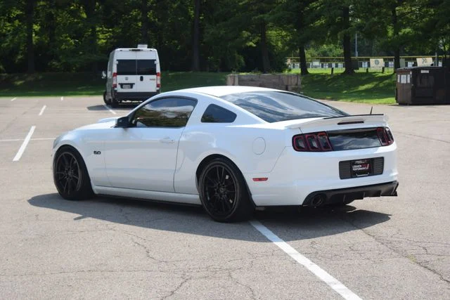 Used 2014 White Ford GT image 19