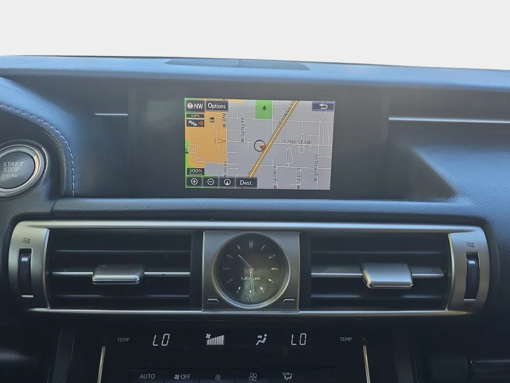 Used 2014  Lexus 250 image 24