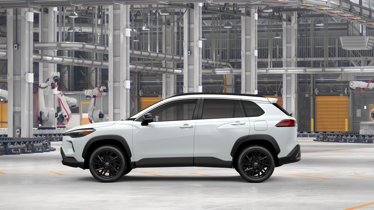 New 2026 Wind Chill Pearl Toyota Hybrid XSE image 4
